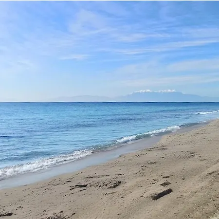 Tatil Evi Juno House Nea Plagia